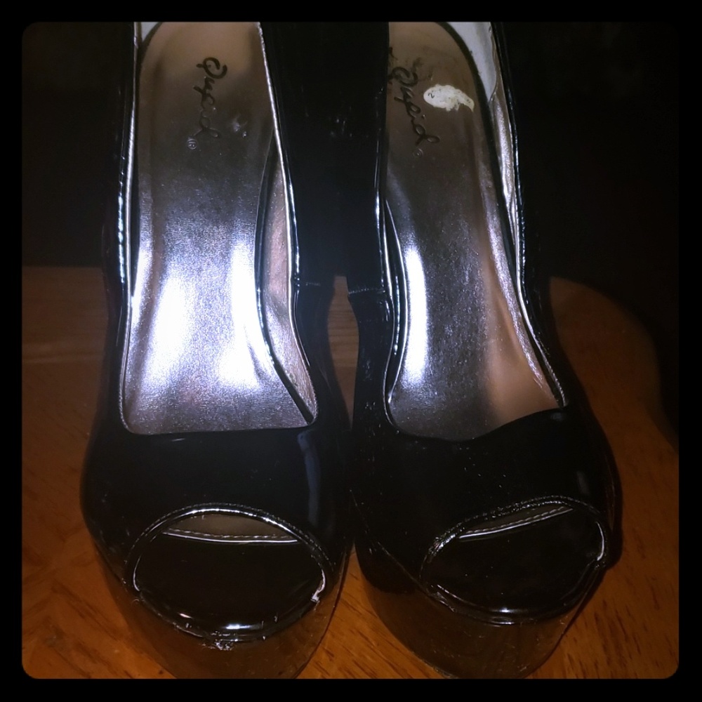 A pair of invisible heels